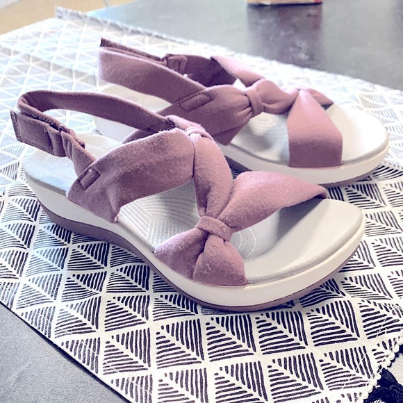 »-Clarks-»Cloudstepper Adjust Strappy Cloth Sandal Platform OpenToe Soft… - Picture 8 of 16